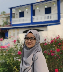 Comdev_Vidya - Vidya Damayanti Santoso